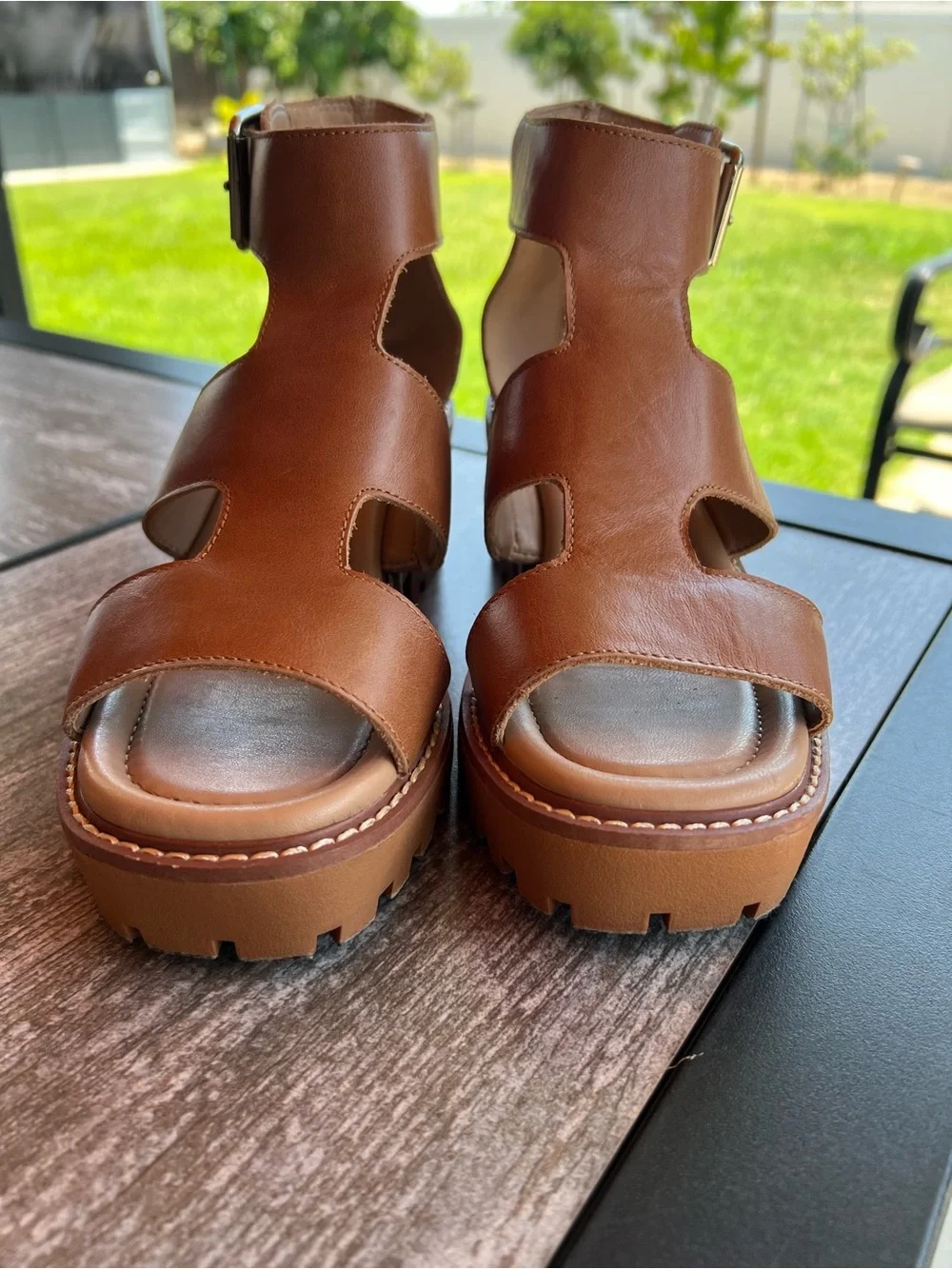 Blondo Hayslee Cognac Leather Water-Resistant Chunky Lug Wedge Sandals Size 7.5